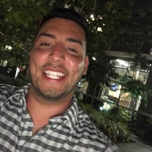 Meet your Posher, Aron